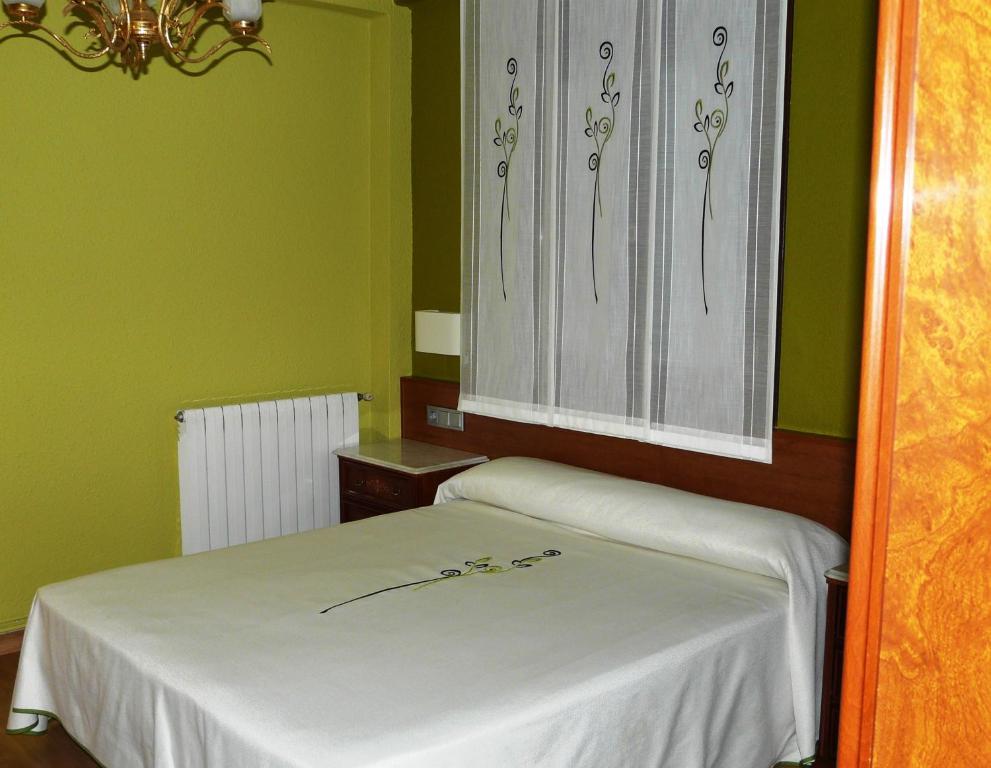 Apartamento Turistico Guara Casa Castro Barbastro Room photo